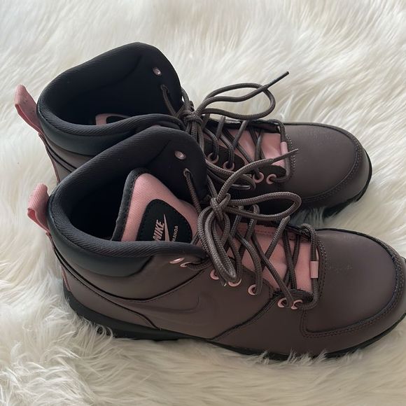 Nike Manoa LTR Boots - Picture 3 of 8